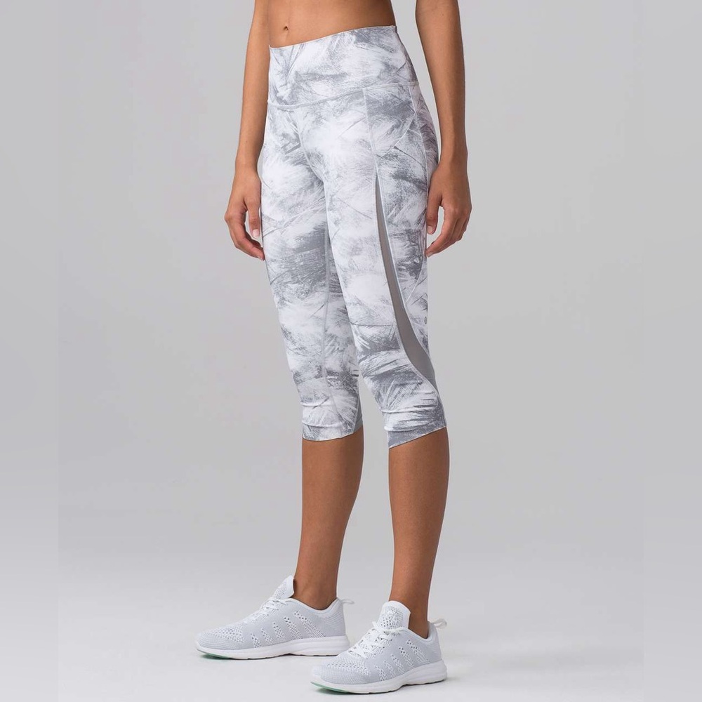 Lululemon Pace Perfect Crop Leggings Women's Size 6 Gray Activewear Pockets - Picture 1 of 15